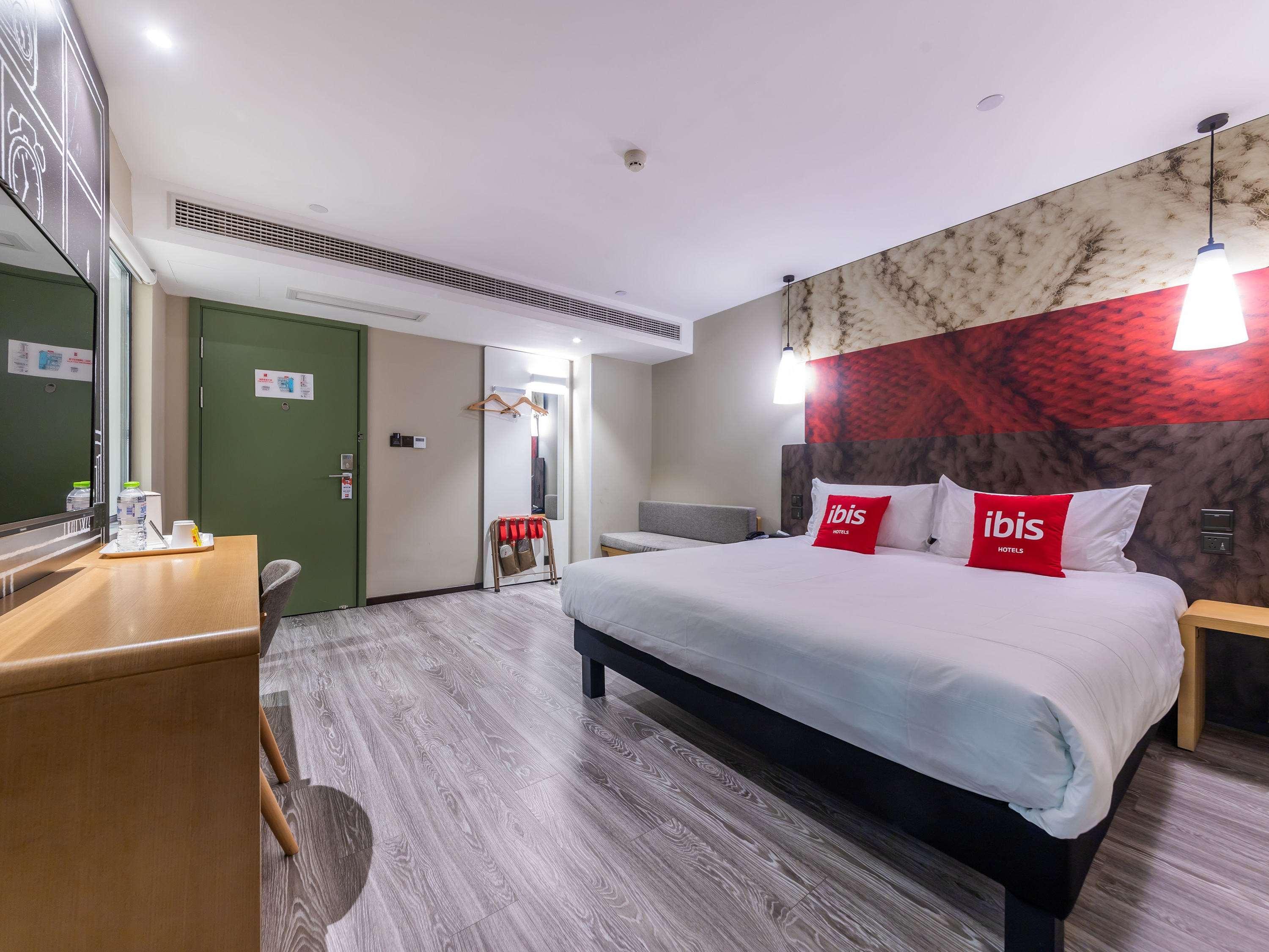 Ibis Chongqing Jiefangbei Pedestrian Street Hotel Extérieur photo