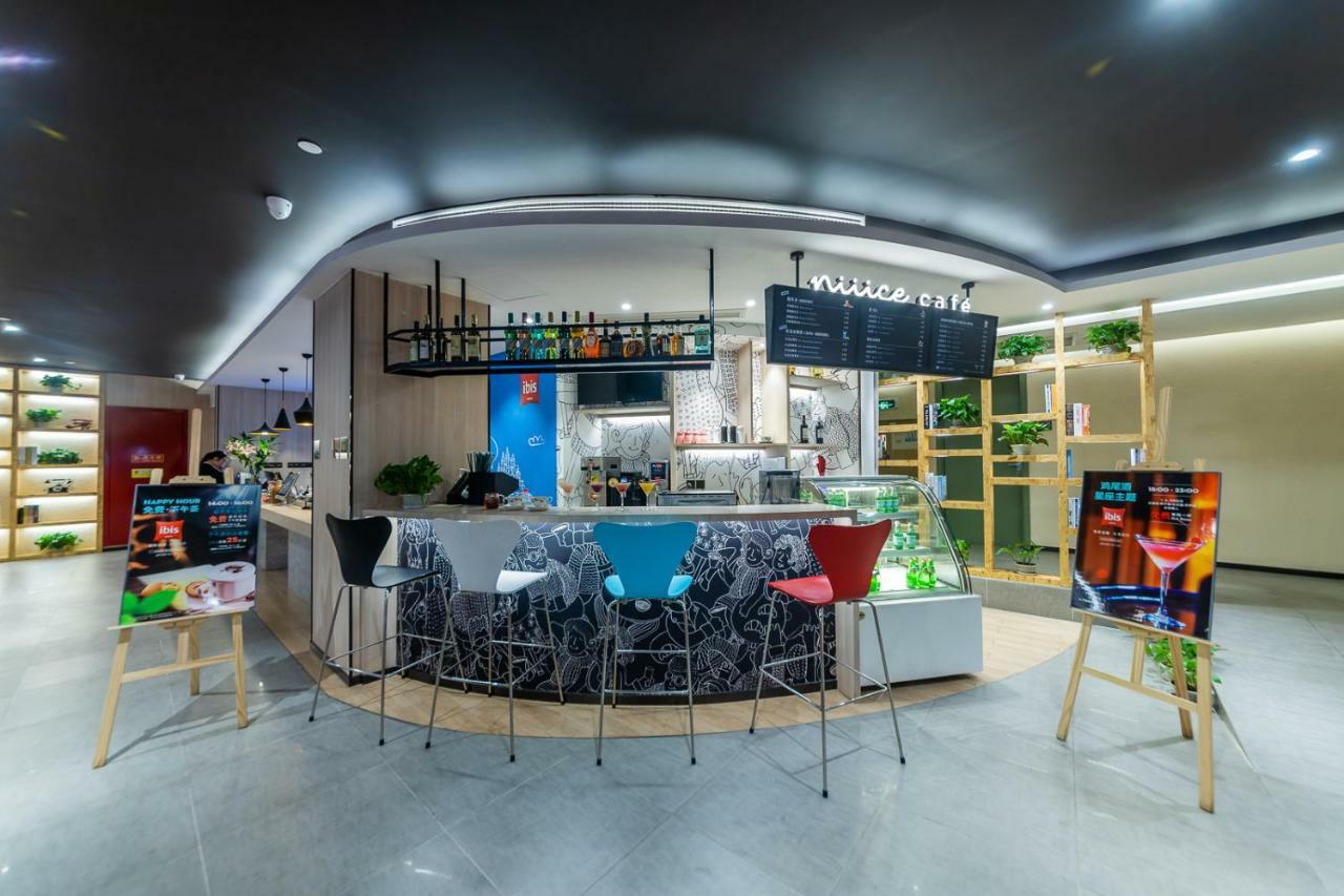 Ibis Chongqing Jiefangbei Pedestrian Street Hotel Extérieur photo